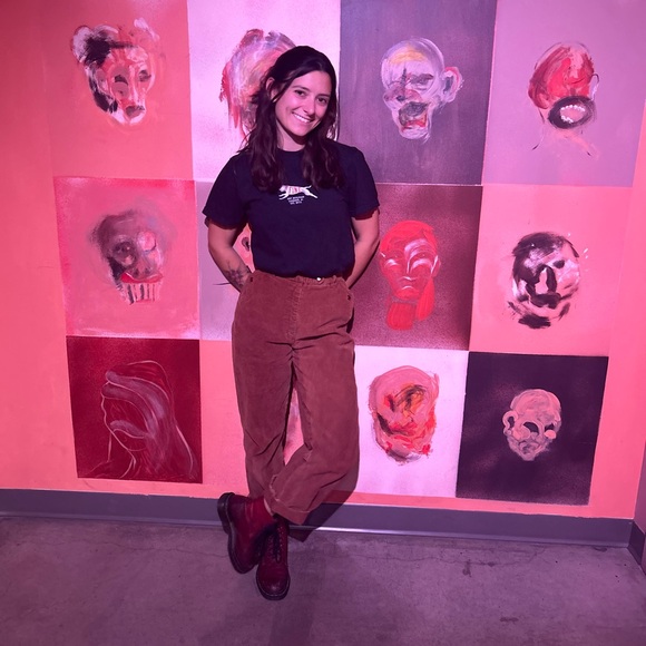 Meet your Posher, Susan - Picture 1 of 2